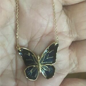 10k yellow gold & enamel pendant necklace